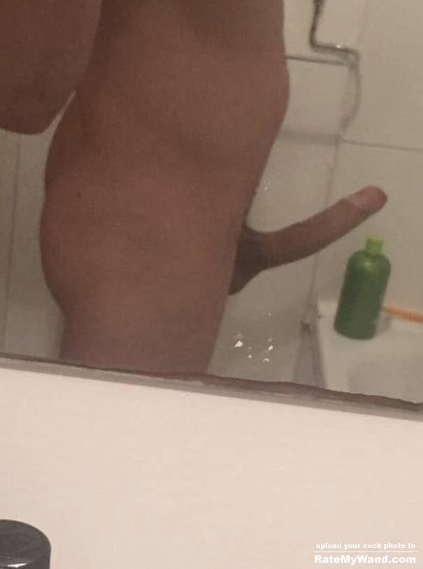 8 inches... but maybe slim. Not sure? - Rate My Wand