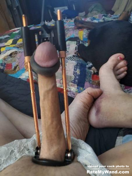 Stretching my clit - Rate My Wand