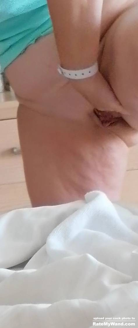 Would you like my hand to push your cock deep inside Me make me scream and fill me full of cumfill me up with all your cum - Rate My Wand