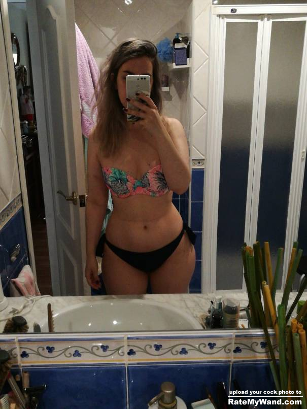 wide hips bikini eating pussy and ass - Rate My Wand