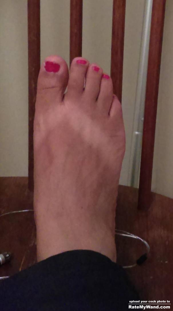 For all you foot lovers...my ex gf's feet & toes were so delicious and the sweet scent of her soles made me so hard & horny! Hope you will enjoy cumming on them! - Rate My Wand